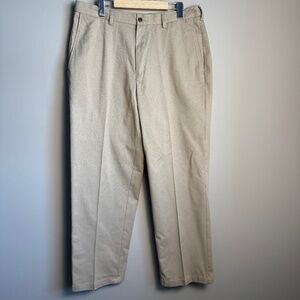Haggar Mens Chino Casual Dress Pant Beige/Tan Size Tag: 36x30 Flat Front Trouser